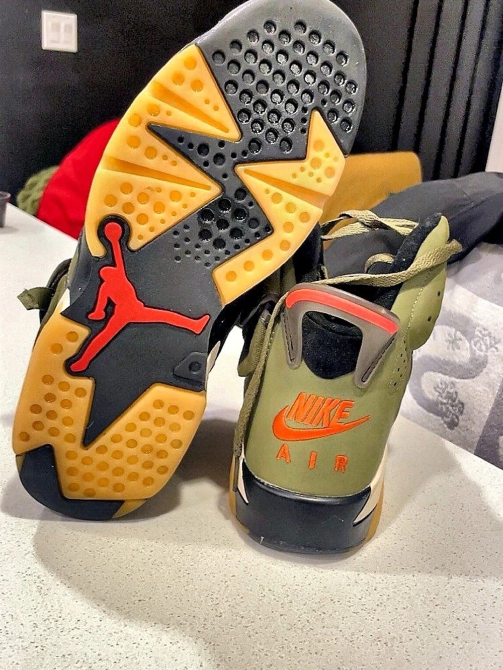 Jordan Air Jordan 6 Retro Olive & Black US 10